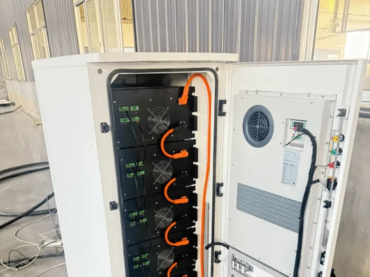 Air-Cooled 100 kWh ESS for C&I Storage — product photo