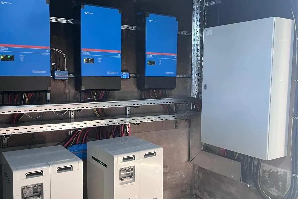 SSL 200 Ah Rack-Mount Series LFP200 ESS rack application visual