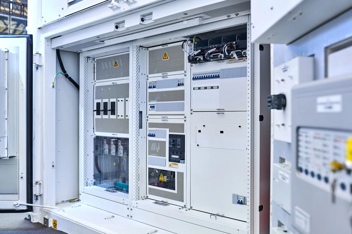 SSLBATT 261 kWh liquid-cooled container energy storage system